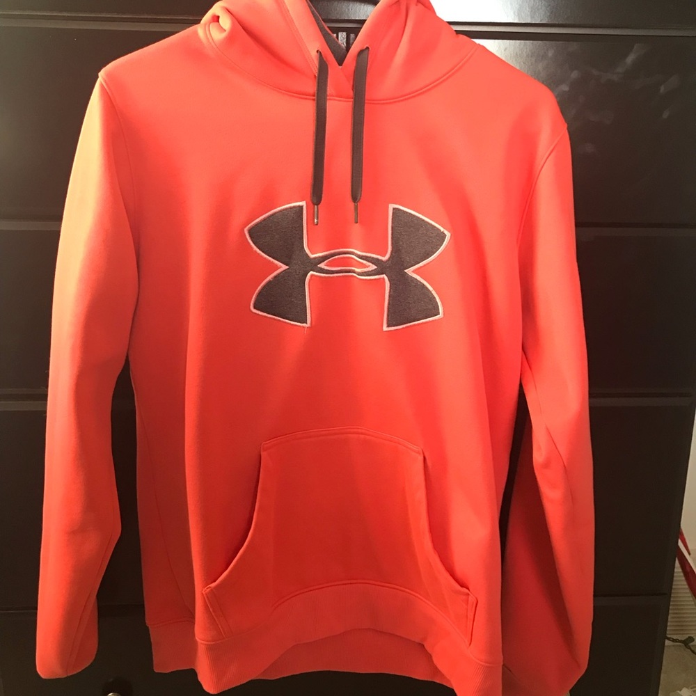 Under Armour sweatshirt